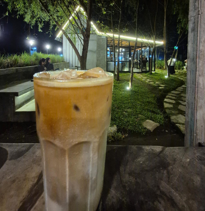 Santan Sebagai Pengganti Krimer dan Susu di Kopi, Ini Tips Konsumsi Aman dari Pakar IPB