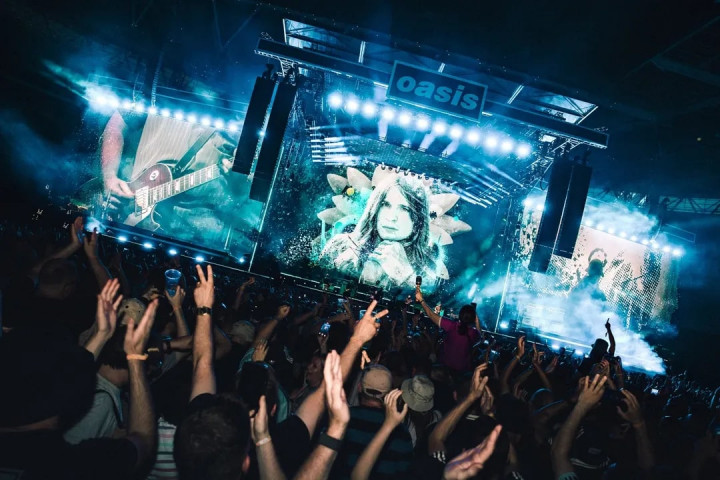 Oasis Persembahkan Rock 'N' Roll Star untuk Ozzy Osbourne di Wembley