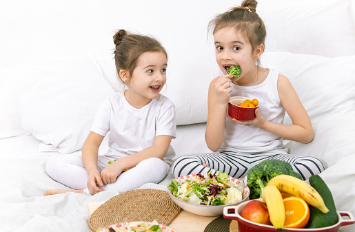 Pentingnya Vitamin D dan Probiotik dalam Menunjang Tumbuh Kembang Anak