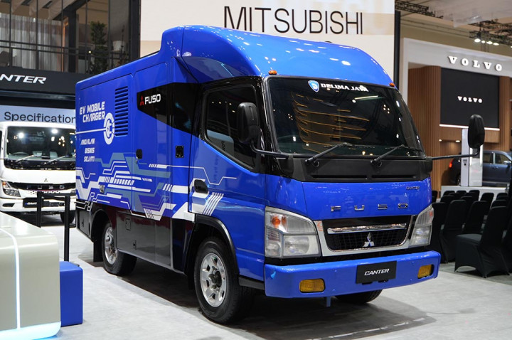 Fuso Perkenalkan EV Mobile Charger, Dukung Ekosistem Kendaraan Listrik