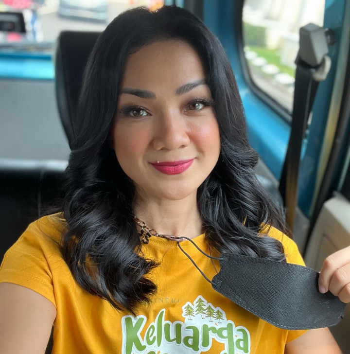 Nirina Zubir Menguras Emosi demi Panggilan Dari Kubur