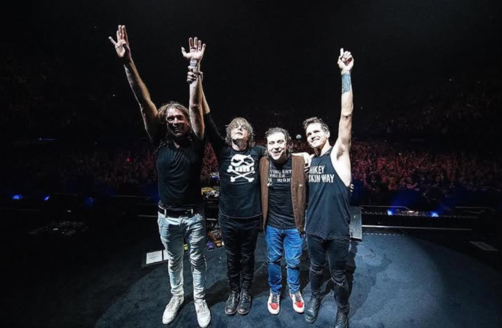 My Chemical Romance Bawakan Lagu Tak Dirilis saat Konser, Sinyal Musik Baru?