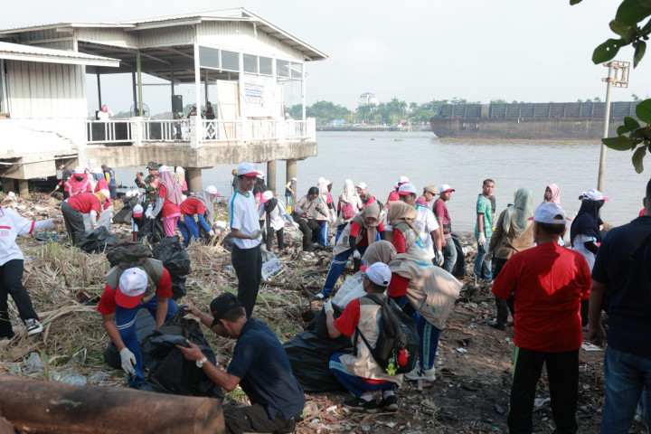 Yayasan WINGS Peduli Dorong Edukasi Pengelolaan Sampah di Sumatra Selatan lewat Kampanye #PilahDariSekarang