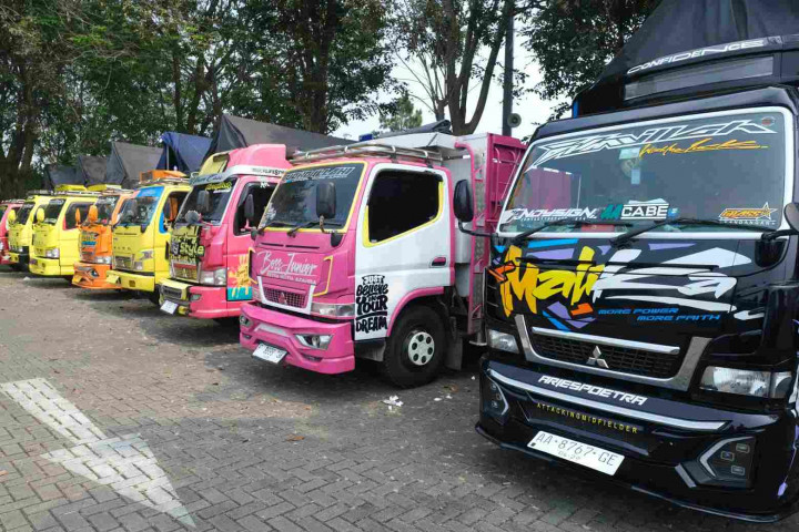 Mitsubishi Fuso Rayakan 55 Tahun Anniversary di GIIAS Bareng Komunitas Canter