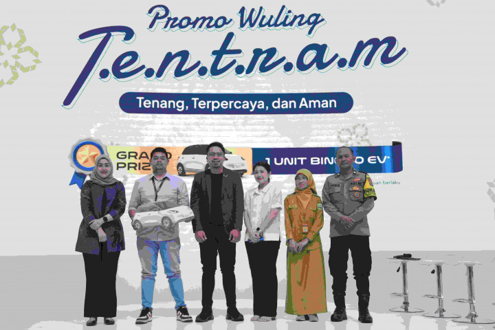Wuling Mengundi Secara Langsung Pemenang Grand Prize dari Program ‘T.E.N.T.R.A.M’ di GIIAS 2025
