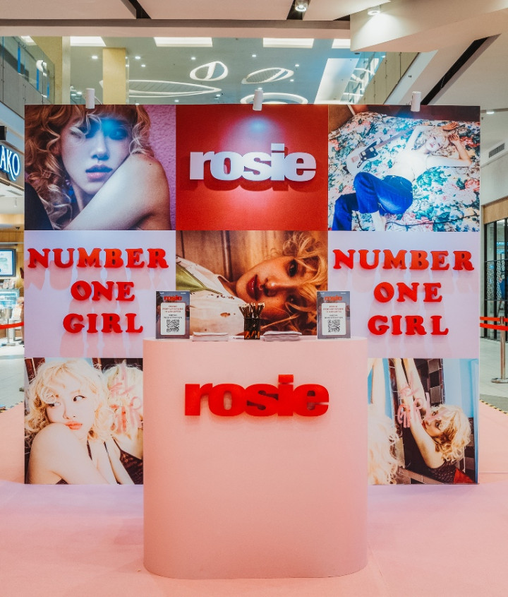 Penuh Pink! Rosé BLACKPINK Buka Pop-up Store di Jakarta
