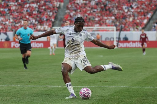 Profil Patrick Dorgu, Bek Muda MU yang Bersinar di Laga Pramusim