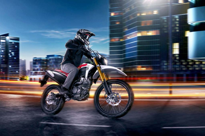 New Honda CRF 150L Tampil Lebih Sporty di GIIAS 2025