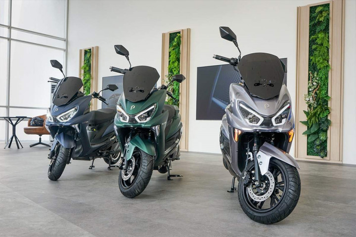 Polytron Fox-R 'Manggung' di GIIAS 2025, Hadirkan Warna Baru hingga Diskon Besar