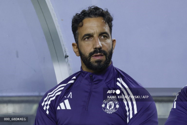 Amorim Ingin 20 Tahun Lagi di MU