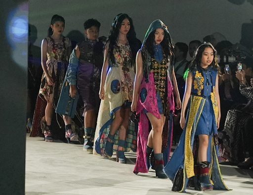 Tumbuhkan Rasa Cinta pada Wastra, Naeos Usung Tema 'Art & Beat'