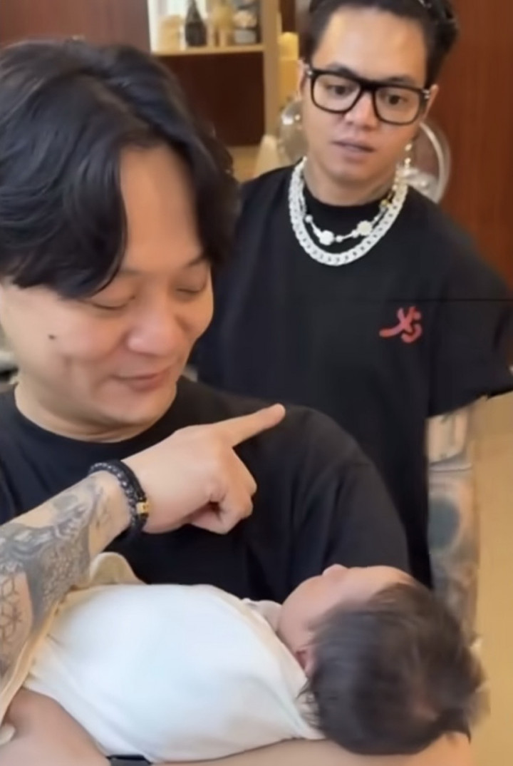 Momen Kocak Bravy Kenalin Anak Erika Carlina ke Reza Arap