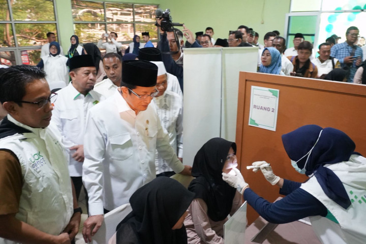 Menag Turun Langsung Pantau Pelaksanaan Cek Kesehatan Gratis di Pondok Pesantren