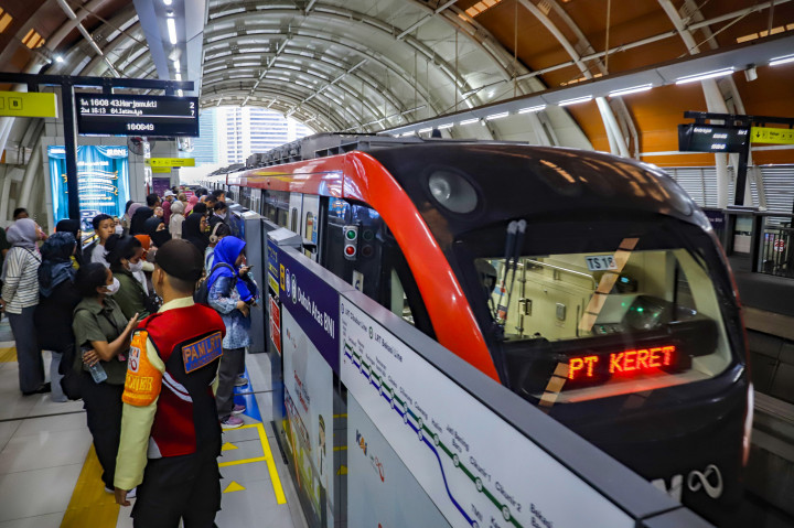 Pengguna LRT Jabodebek Naik Signifikan