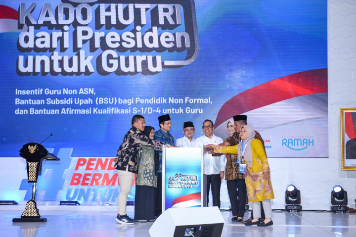 Kado HUT RI dari Presiden untuk Guru: Insentif, BSU PAUD, hingga RPL S1 dan D4