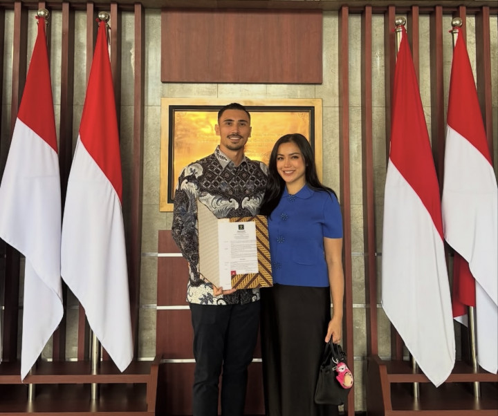 Vincent Verhaag Resmi Jadi WNI, Jessica Iskandar Terharu
