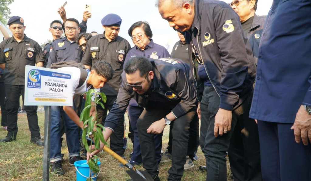 NasDem tanam 700 Pohon produktif di Gowa, Sulawesi Selatan (Dok.NasDem)