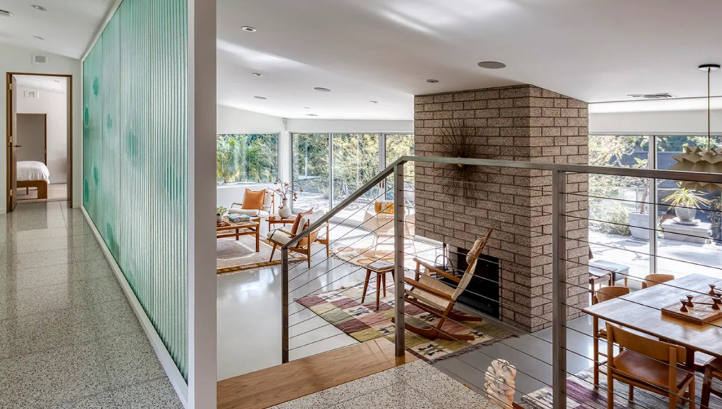 Case Study House #10, hunian ini merupakan salah satu karya ikonik arsitektur pertengahan abad ke-20. Foto: Shawn Bishop
