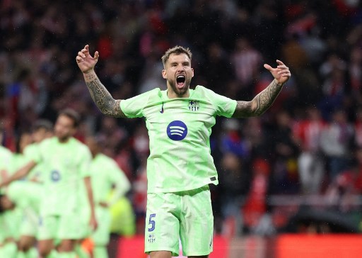 Bek Veteran Barcelona Inigo Martinez Pindah ke Al-Nassr