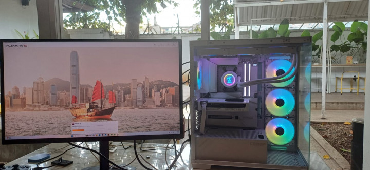 Kombinasi Gigabyte B850 Aorus Stealth Ice dan GeForce RTX 5060 Eagle OC Ice Hadirkan PC Gaming Mumpuni