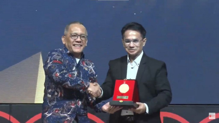 Syaifullah Raih Indonesia Innovator Award 2025, 'Pahlawan' di Balik Bangkitnya Industri Nilam Aceh