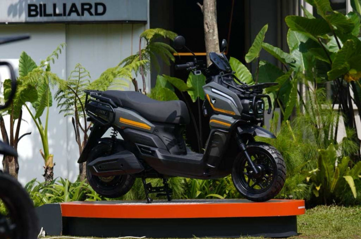 Tyranno Nongol di Surabaya, Gaungkan Semangat 'Face Your Challenge'