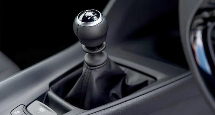 Fakta! Masyarakat Jabar Masih Suka Mobil Bertransmisi Manual