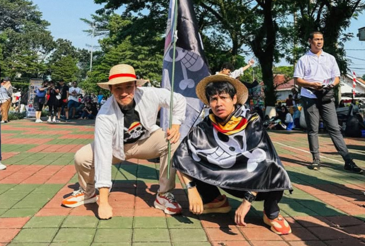Ustaz Felix Siauw Uji Reaksi Petugas Bawa Bendera One Piece, Hasilnya Mengejutkan