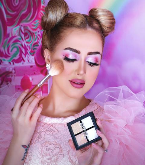  Pernah kan kamu memakai make up lalu sekian menit berubah warna. Apakah hal ini disebut oksidasi make up?  (Foto: Ilustrasi/Dok. Pexels.com)