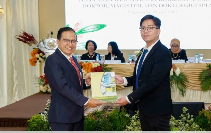 Keterusan Belajar di FKG, Christopher Lulus Dokter Gigi Spesialis Periodonsia UGM di Usia 28 Tahun