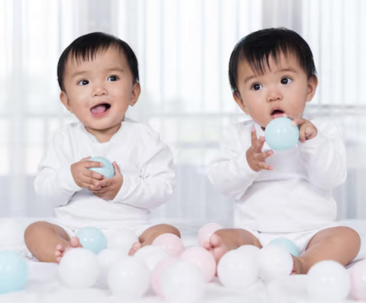 10 Rekomendasi Nama Bayi Kembar
