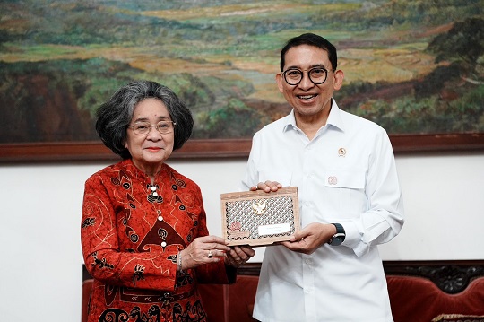 Fadli Zon Sampaikan Langsung Undangan Peringatan HUT ke-80 RI kepada Keluarga Bung Hatta