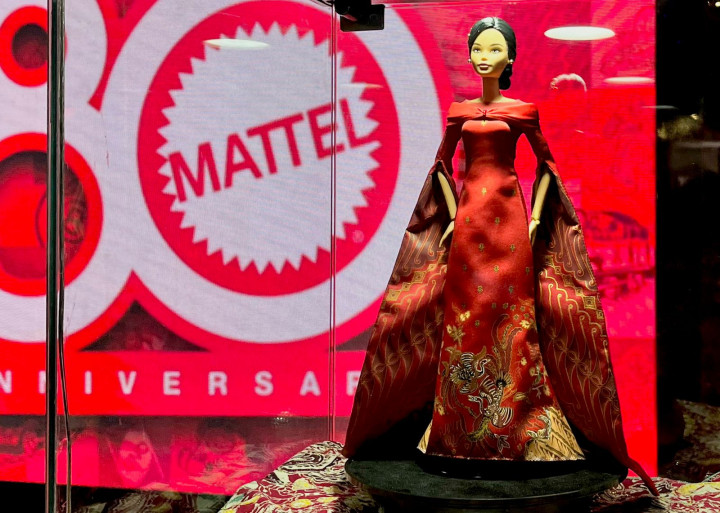 Mattel Hadirkan Barbie Edisi Khusus Indonesia, Bergaun Merah Motif Batik Sawunggaling