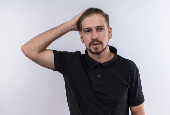 5 Rekomendasi Gaya Rambut Pria yang Berambut Tipis