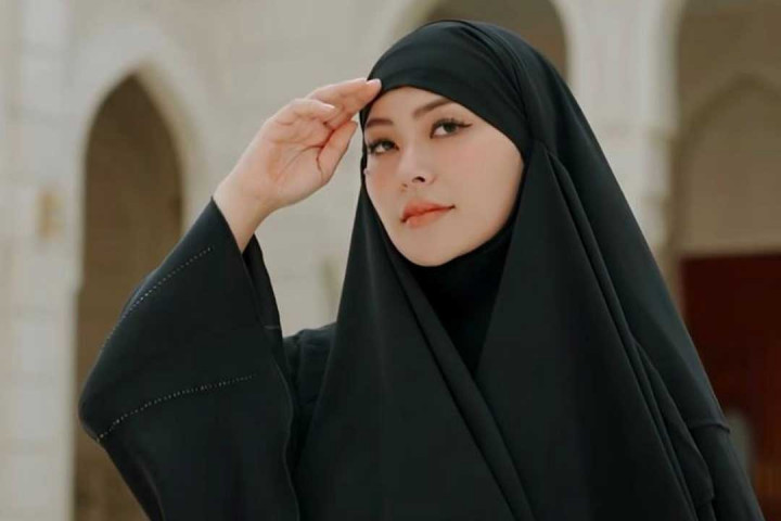 Mantan Bintang Porno Ini Turut Ucapkan HUT RI ke-80