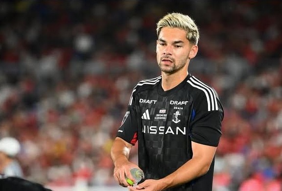 Sandy Walsh Menyapa Fan di Buriram United