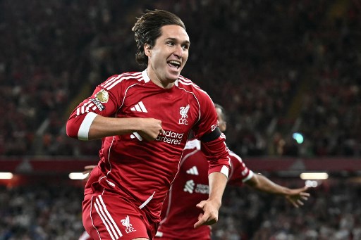 Chiesa Senang Bersama Liverpool