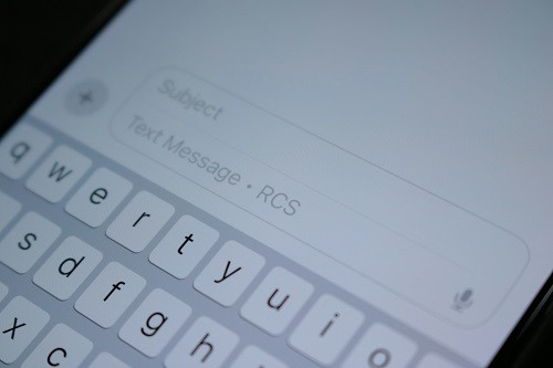 7 Cara Mengatasi Keyboard iPhone Bermasalah