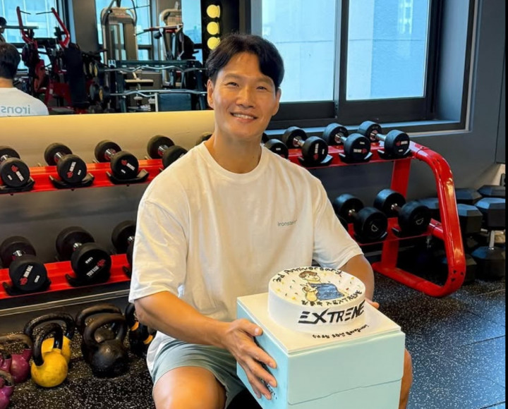 Profil Kim Jong Kook, Penyanyi dan Bintang Running Man yang Segera Menikah