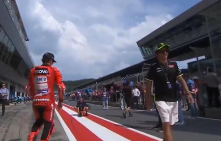 Viral Momen Marquez dan Rossi Berpapasan, Ogah Tegur Sapa