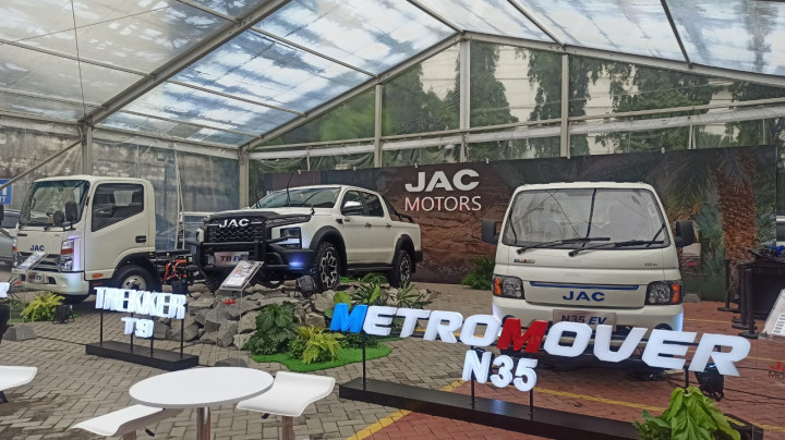 JAC Motors Bawa Tiga Kendaraan Niaga Berbasis Listrik Di Indonesia