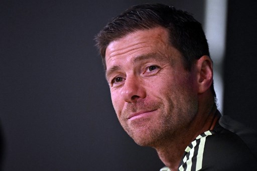 Alonso Terkesan dengan Debut Mastantuono