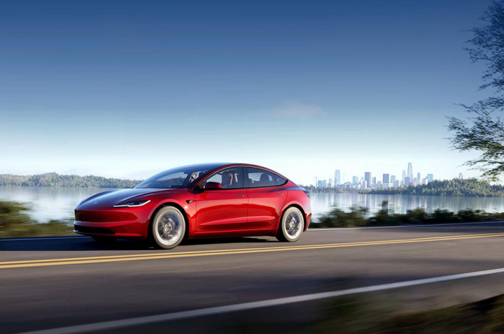 Tesla Model 3 di Kanada Dapat Gratis Ngecas Seumur Hidup