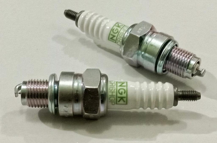 Ciri-Ciri Busi Motor Rusak dan Waktu Tepat Menggantinya