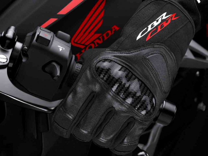 Pentingnya Sarung Tangan untuk Bikers: Fungsi, Jenis, & Perlindungan Maksimal