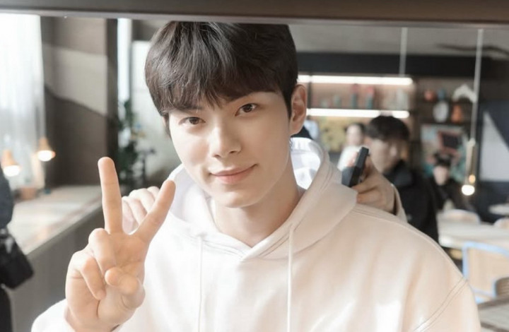 Lee Chae Min Berpisah dengan Gold Medalist