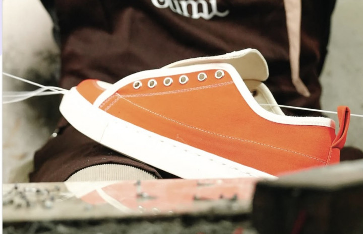 Top Berita Gaya: Rekomendasi Sepatu Brand Lokal hingga Parfum Wanita Tahan Lama