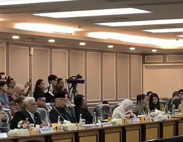 Bahas Royalti di DPR, Ahmad Dhani dan Once Duduk Sebelahan