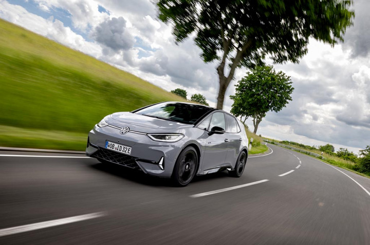 Berlangganan Dulu Baru Bisa Mendapatkan Performa Maksimal Mobil Listrik