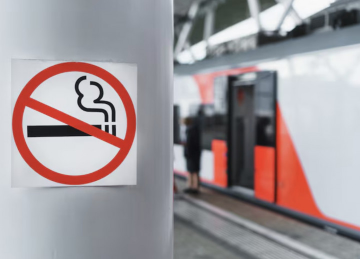 Dikecam Keras! Usulan Gerbong Rokok di Kereta Disebut Bom Waktu